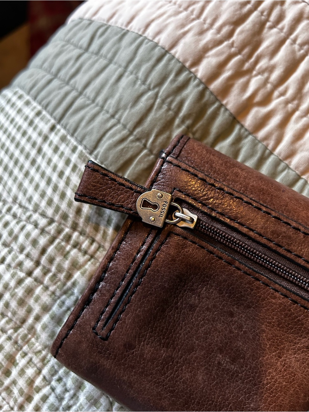 Vintage Fossil Wallet - Picture 5 of 13
